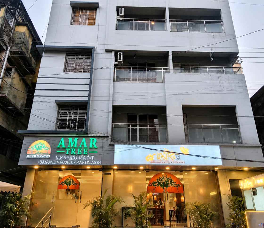 Hotel exterior / entrance